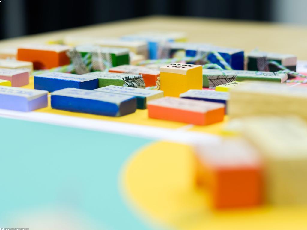 យុត្តិវិធីនិងយុទ្ធសាស្ត្រ: ការយកចិត្តទុកដាក់និងការអភិវឌ្ឍន៍